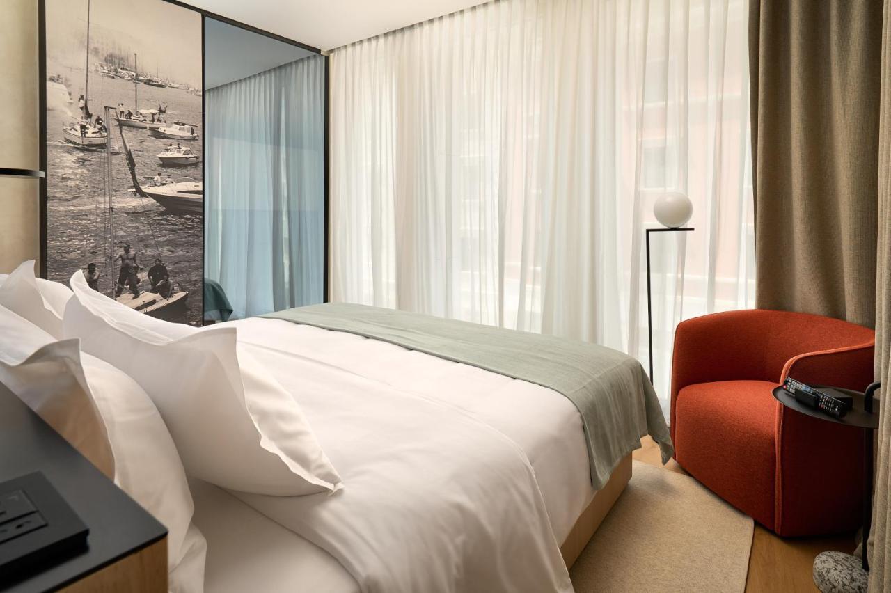 Hotel Ambasador Spalato Esterno foto A room at the hotel