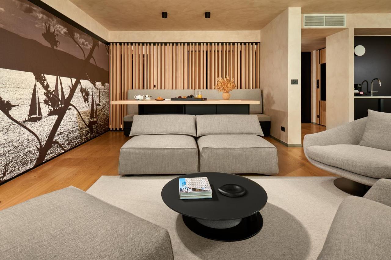 Hotel Ambasador Spalato Esterno foto A suite at the Mandarin Oriental Munich